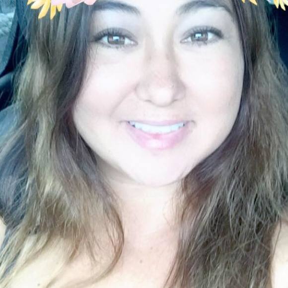 Meet your Posher, Jennifer - Picture 1 of 1